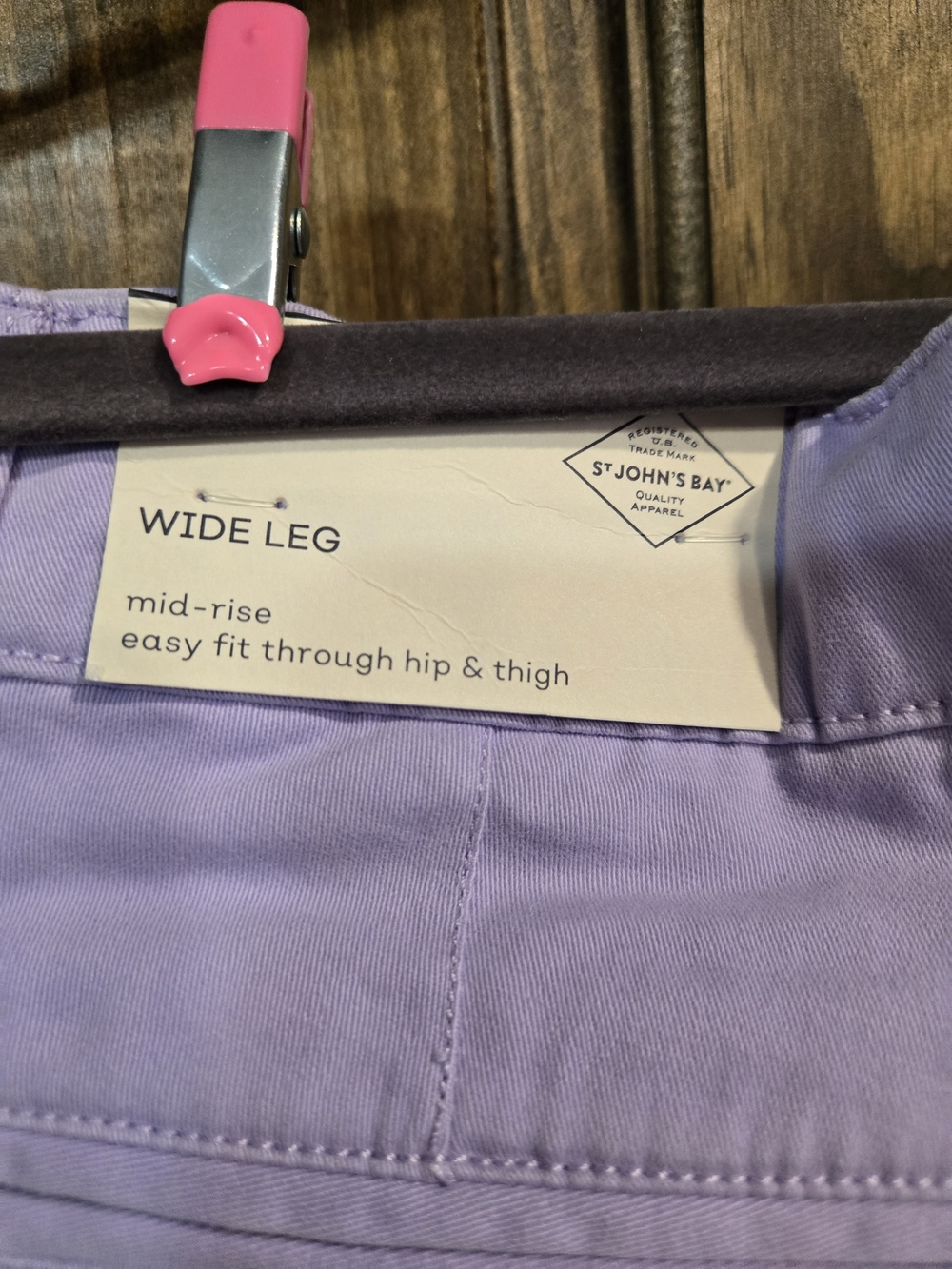 Relaxed Wide-Leg Women’s Pants in Lilac - Picture 3 of 3